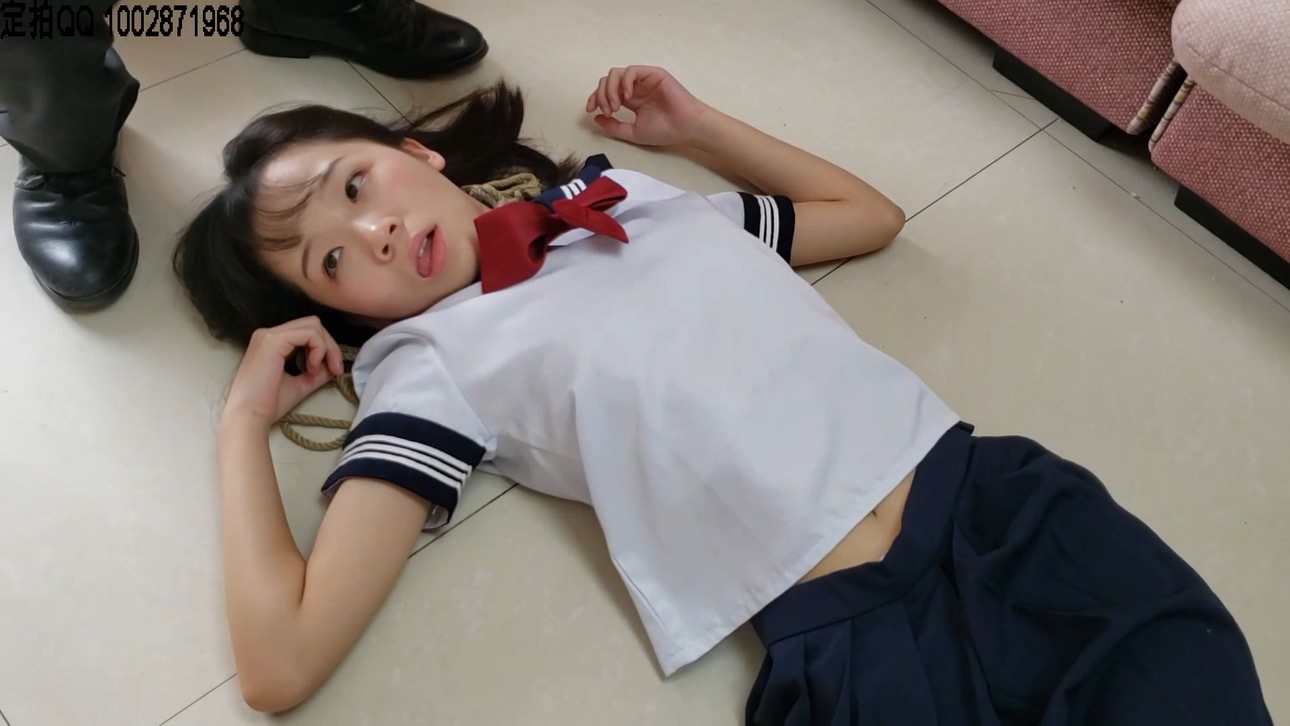 uy4uph31axo.jpg