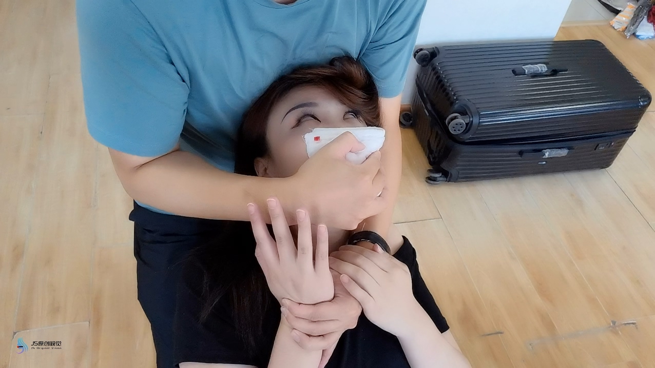 lxoviinnoiz.jpg
