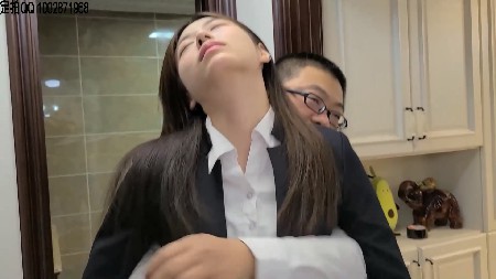 poo4dsjt3it.jpg