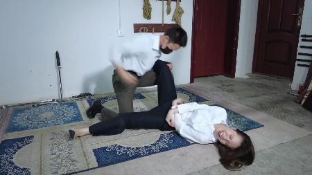 qzd0hqfliui.jpg