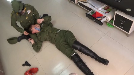 laxusgv5y1f.jpg