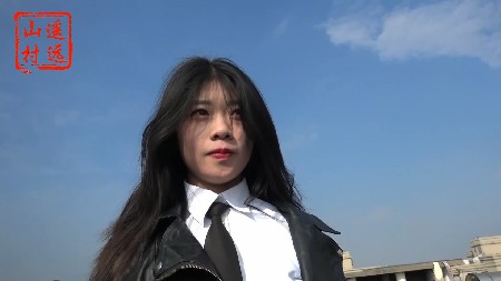 ijwno1tof53.jpg
