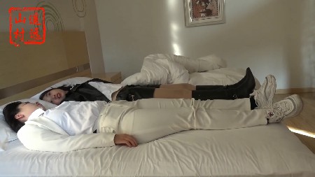 plqn4ktxsg3.jpg