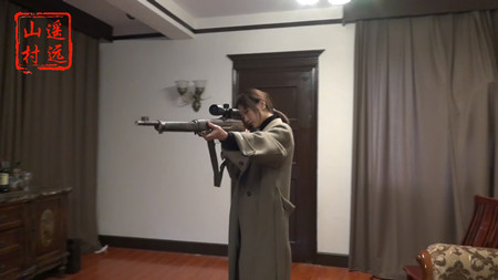 hbunzi4r5m0.jpg