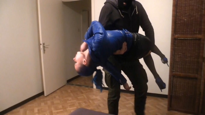 xqngmbbf4ra.jpg