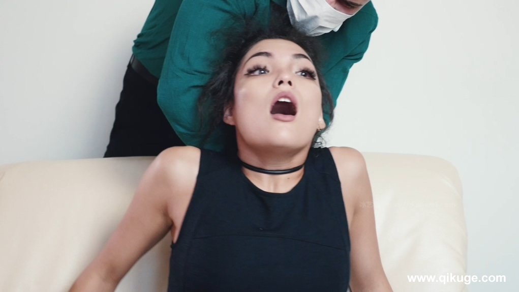 dgfw00qcxj1.jpg