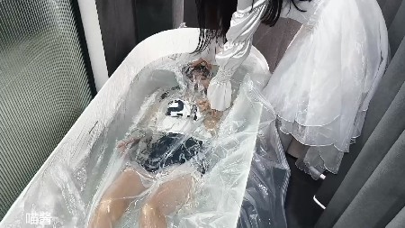 214059yxte77pckseaag7x.jpg