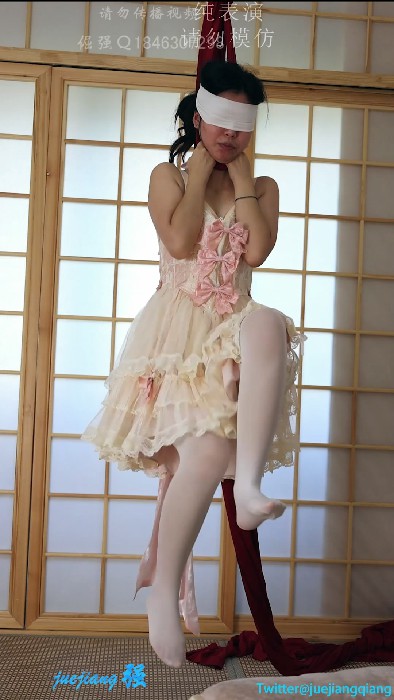052738y22tuh12cj1mm12c.jpg